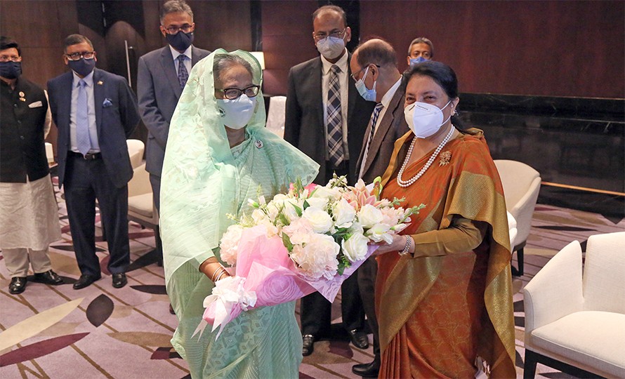 Bidhya-bhandari-and-sekh-hasina-bangladesh.jpg