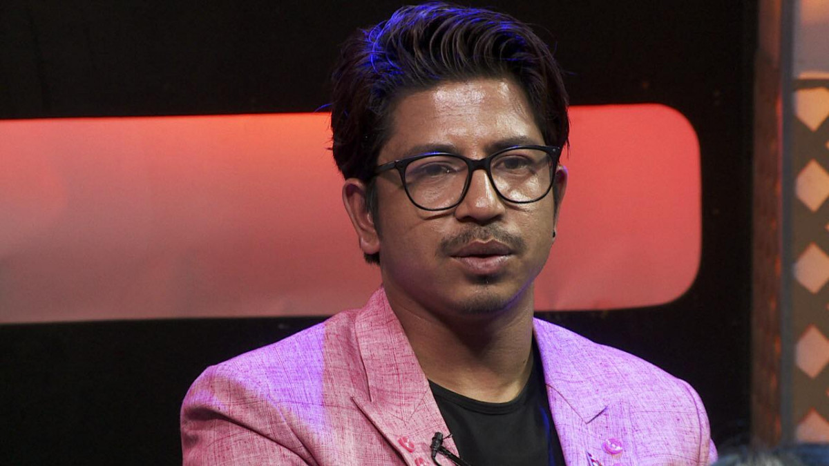 बियरको बोतलले 'तिमीलाई' कसले हान्दियो ? 