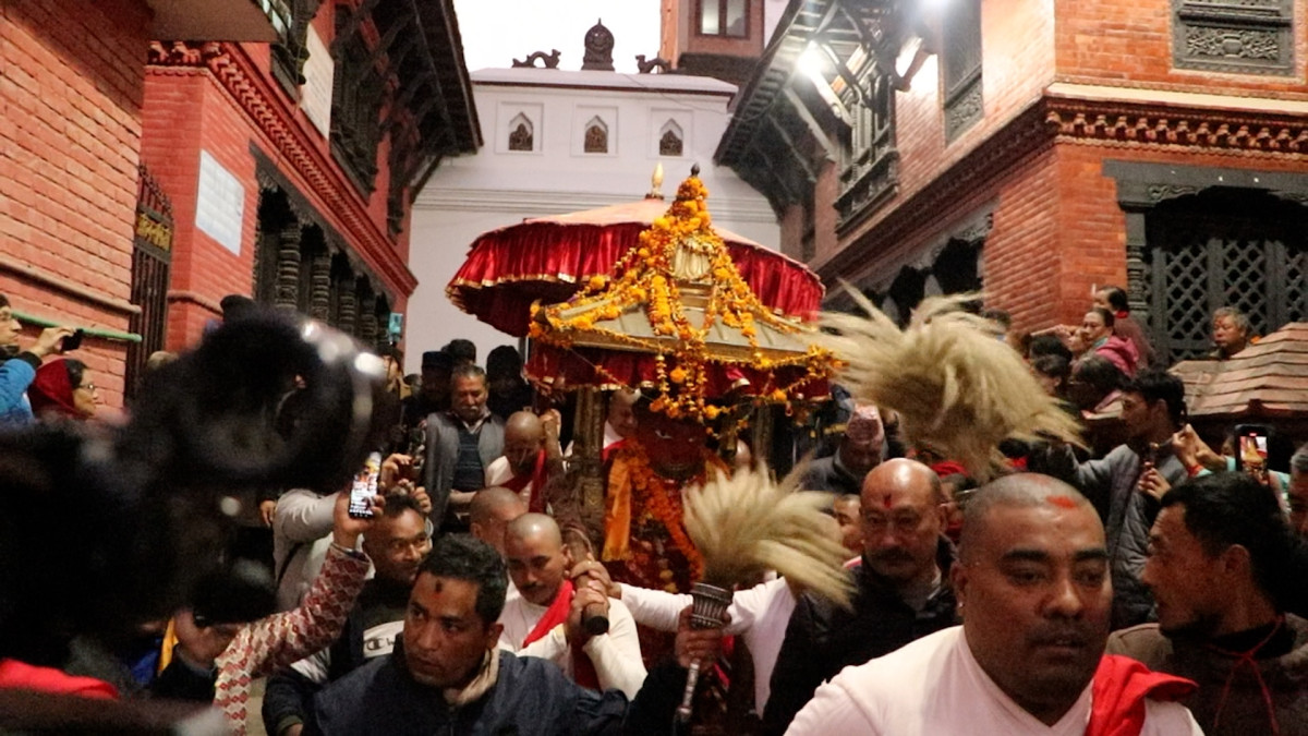 बाजागाजासहित मच्छिन्द्रनाथको आगमन